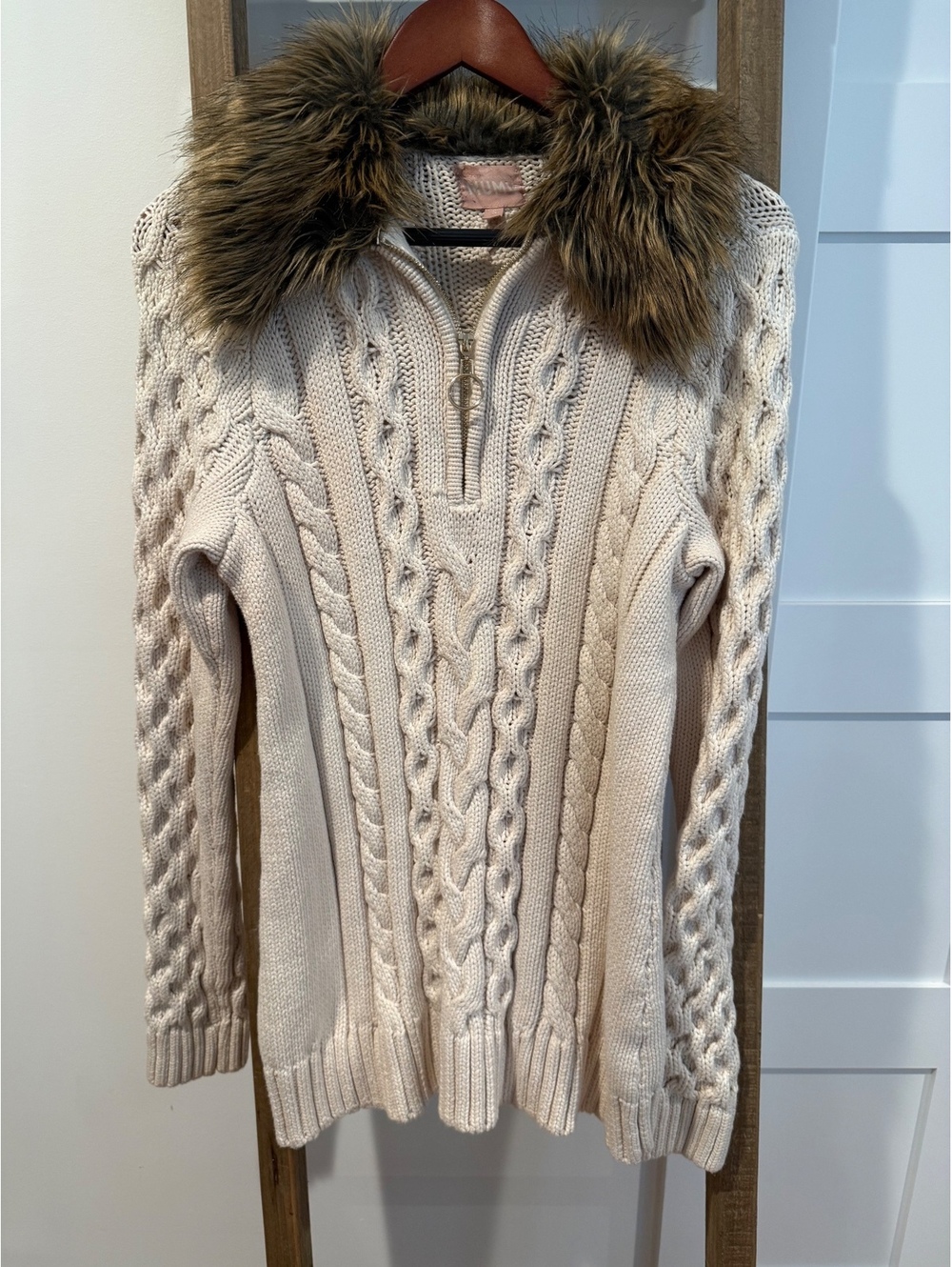 SHOW ME YOUR MUMU Sun Valley Faux Fur Cable Knit Pullover - Picture 4 of 8